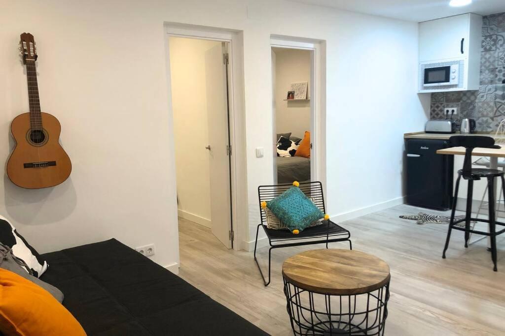 M5 Cool Terrace. Metro 1 Min. Center 15' By Metro Appartement Esplugues de Llobregat Buitenkant foto