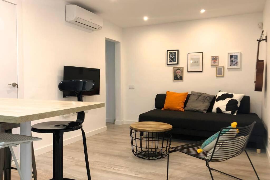 M5 Cool Terrace. Metro 1 Min. Center 15' By Metro Appartement Esplugues de Llobregat Buitenkant foto